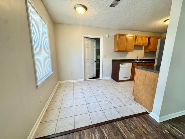 102 Varee Drive, Warner Robins, GA 31093