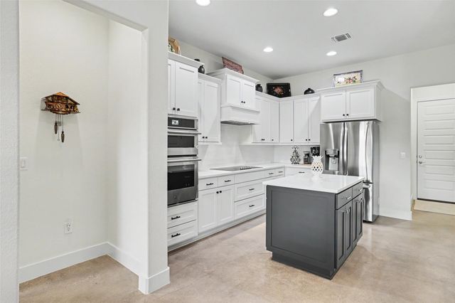 705 Pheasant MDW, Liberty Hill, TX 78642