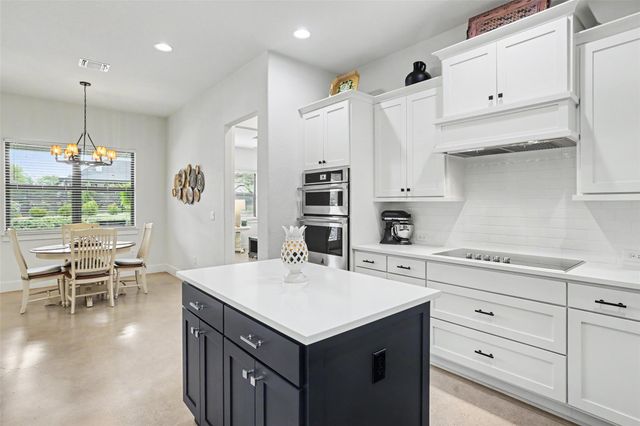 705 Pheasant MDW, Liberty Hill, TX 78642