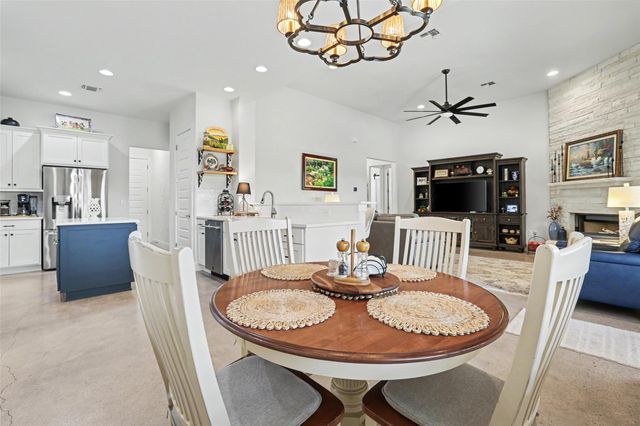 705 Pheasant MDW, Liberty Hill, TX 78642