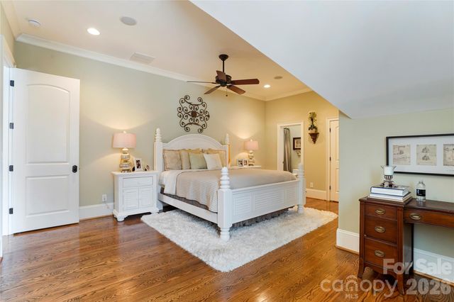 3255 Lake Pointe Drive, Belmont, NC 28012