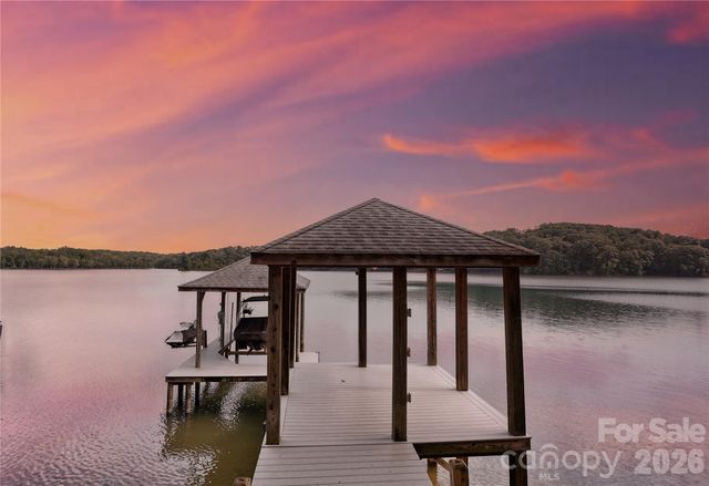 3255 Lake Pointe Drive, Belmont, NC 28012