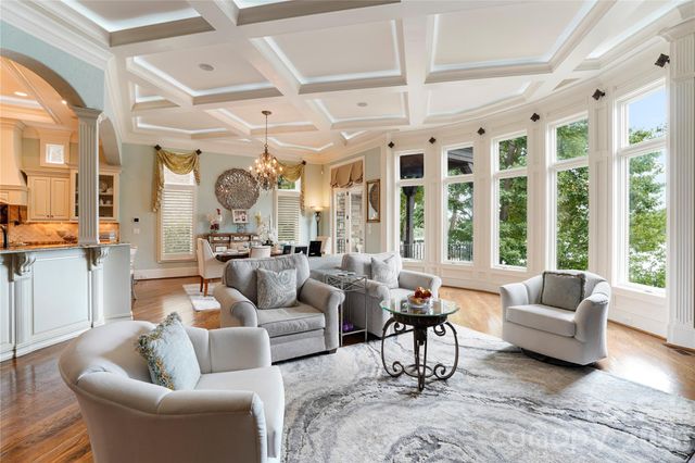 3255 Lake Pointe Drive, Belmont, NC 28012