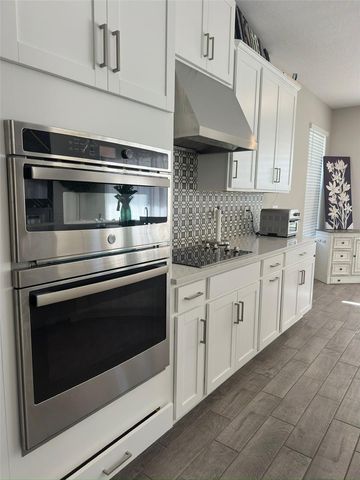 33805 ASTORIA CIRCLE, Wesley Chapel, FL 33545