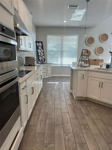 33805 ASTORIA CIRCLE, Wesley Chapel, FL 33545