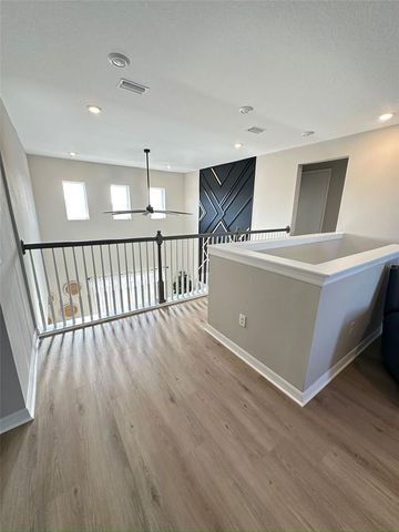 33805 ASTORIA CIRCLE, Wesley Chapel, FL 33545