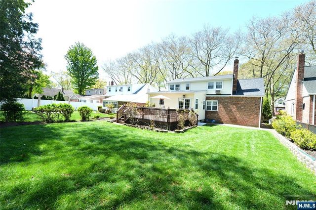 1641 Ardsley Court, Teaneck, NJ 07666