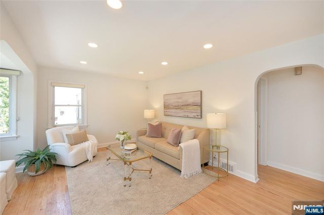 1641 Ardsley Court, Teaneck, NJ 07666