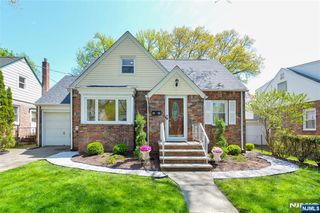 1641 Ardsley Court, Teaneck, NJ 07666