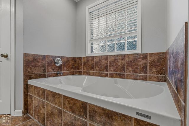 149 County Road 7452, Jonesboro, AR 72405