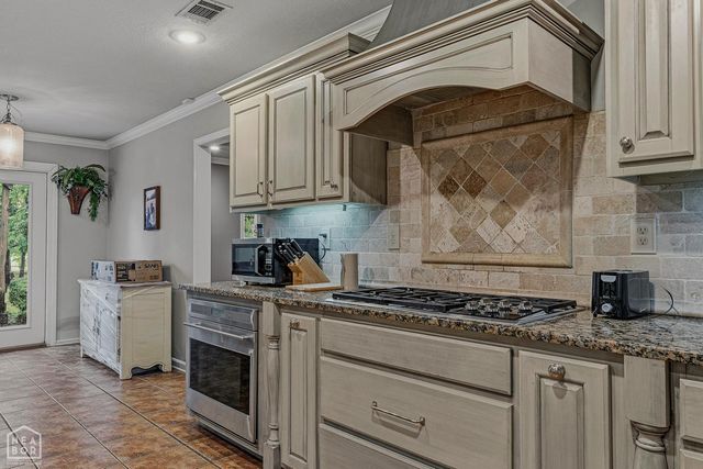 149 County Road 7452, Jonesboro, AR 72405
