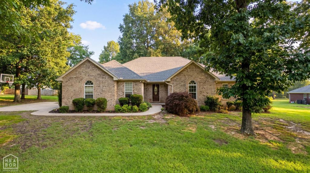 149 County Road 7452, Jonesboro, AR 72405