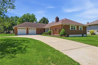 3300 S Phelps Road, Independence, MO 64055