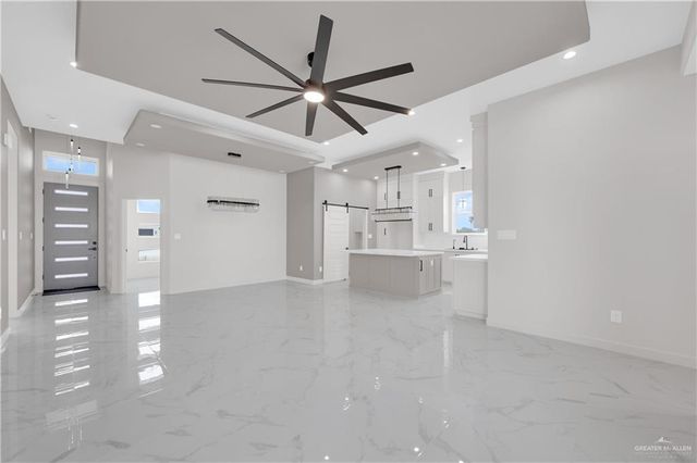 5709 N Gira Del Sol Street, Edinburg, TX 78542