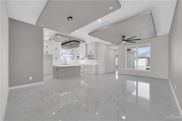 5709 N Gira Del Sol Street, Edinburg, TX 78542