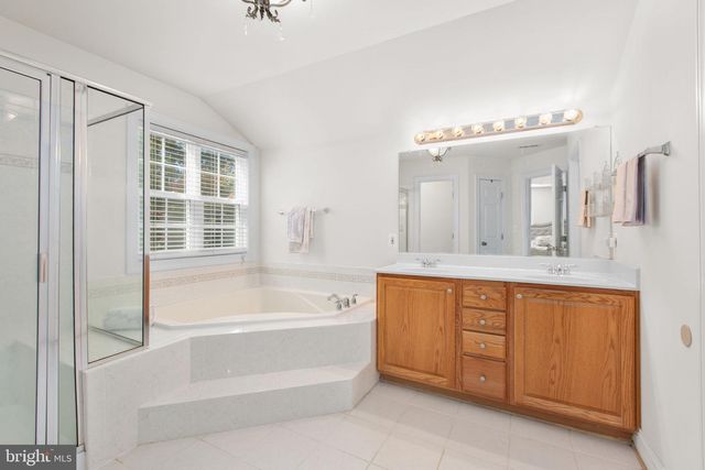 425 GENTLE BREEZE CIR, Fredericksburg, VA 22406