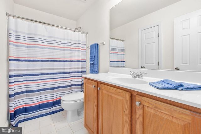 425 GENTLE BREEZE CIR, Fredericksburg, VA 22406