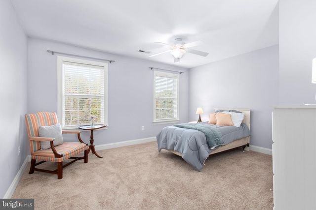 425 GENTLE BREEZE CIR, Fredericksburg, VA 22406