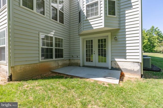 425 GENTLE BREEZE CIR, Fredericksburg, VA 22406