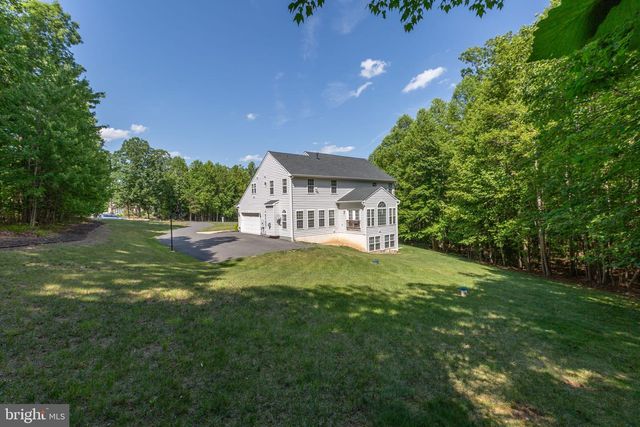 425 GENTLE BREEZE CIR, Fredericksburg, VA 22406