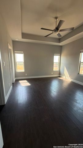 517 Lazy Oak, La Vernia, TX 78121