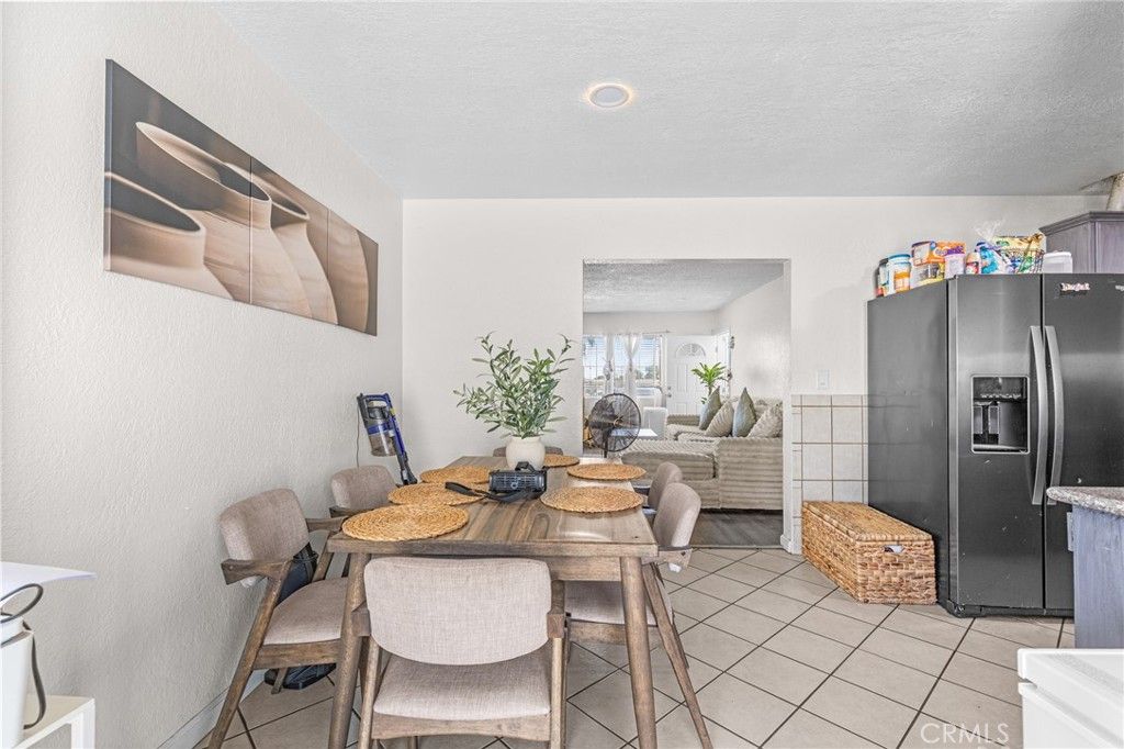 Image 18 of property listing at 2402 W 1st, San Bernardino, CA 92407
