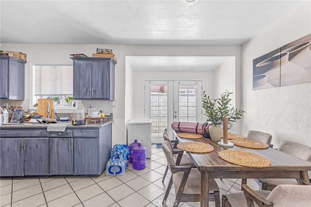 Image 20 of property listing at 2402 W 1st, San Bernardino, CA 92407