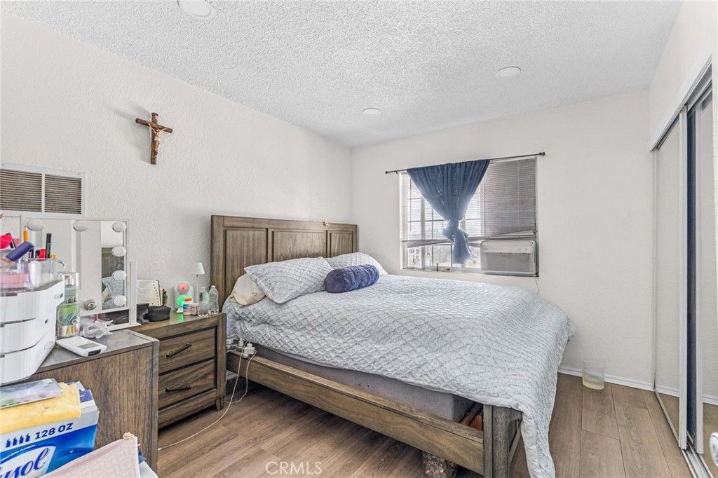 Image 24 of property listing at 2402 W 1st, San Bernardino, CA 92407