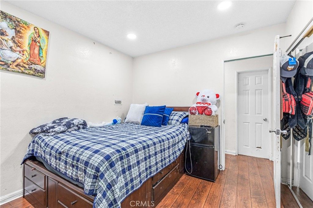 Image 29 of property listing at 2402 W 1st, San Bernardino, CA 92407