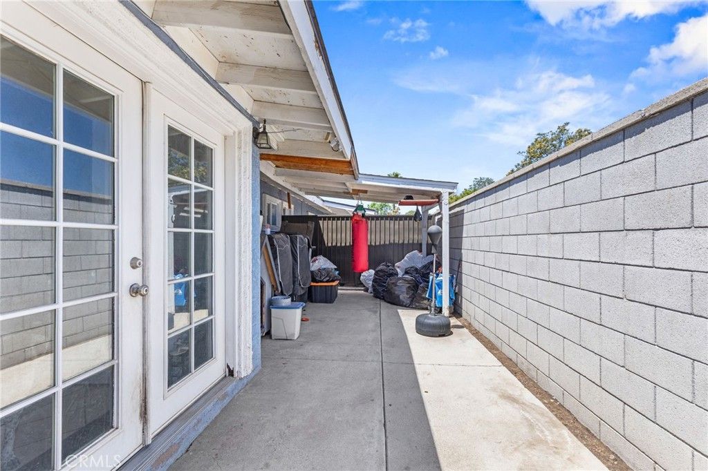 Image 30 of property listing at 2402 W 1st, San Bernardino, CA 92407