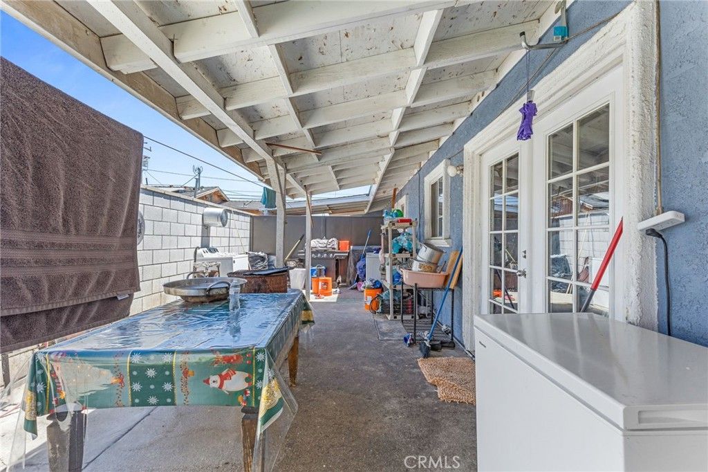 Image 41 of property listing at 2402 W 1st, San Bernardino, CA 92407
