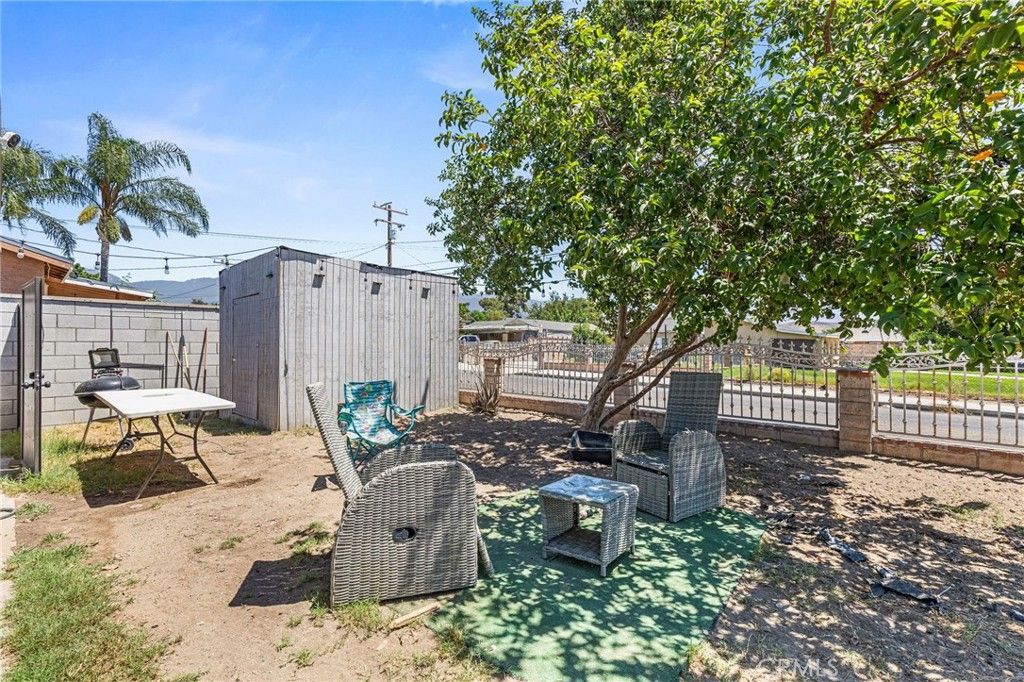 Image 43 of property listing at 2402 W 1st, San Bernardino, CA 92407