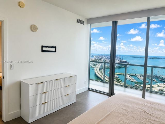 888 Biscayne Blvd 4106, Miami, FL 33132