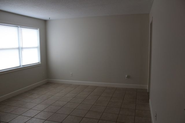 102 Greenridge Road, Dothan, AL 36301