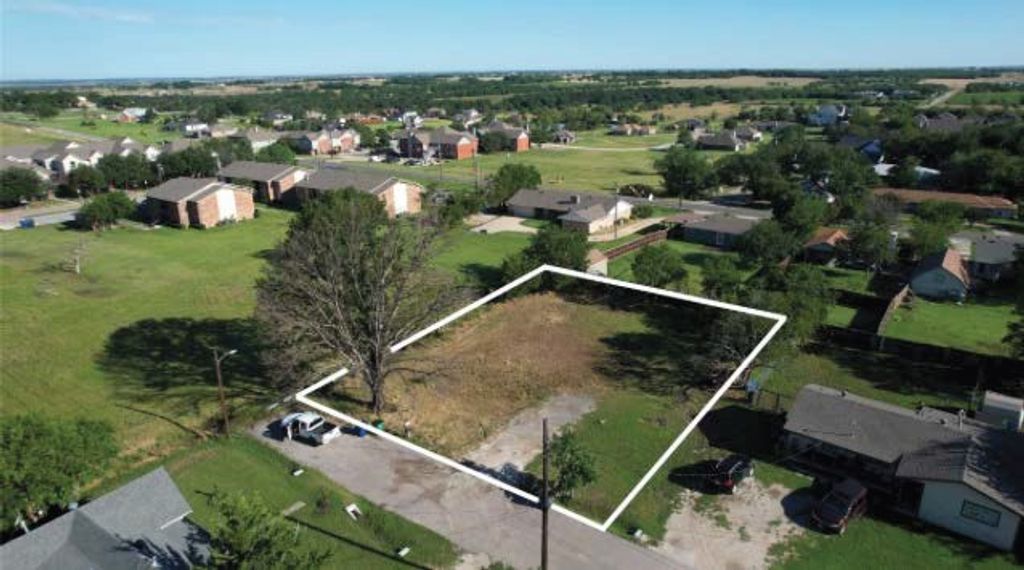 715 W Main Street, Celina, TX 75009