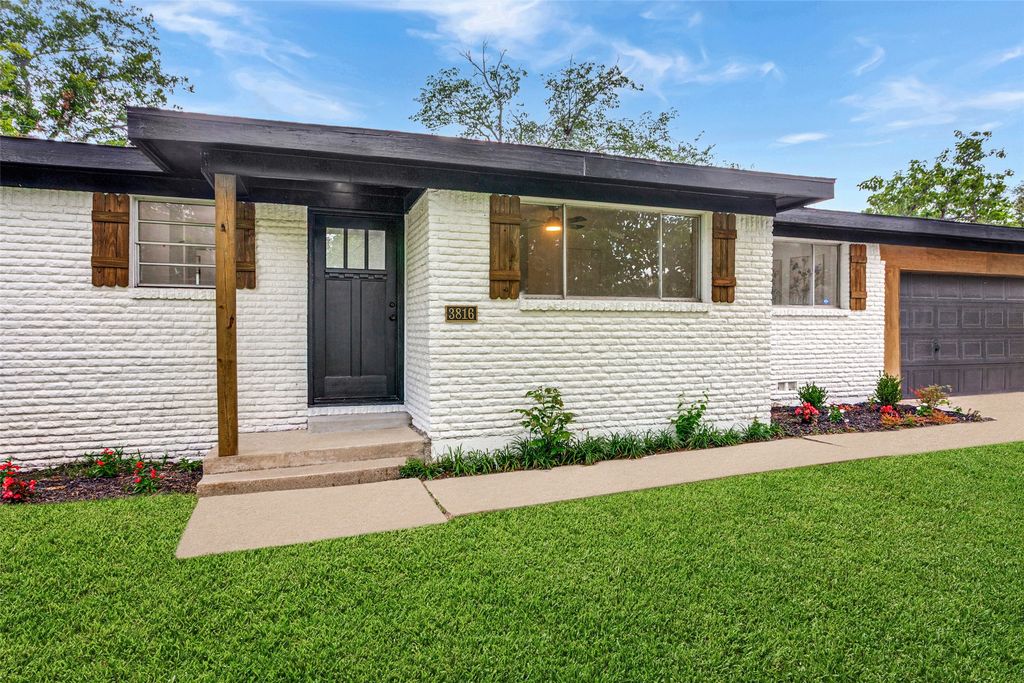 3816 Springbranch Drive, Benbrook, TX 76116