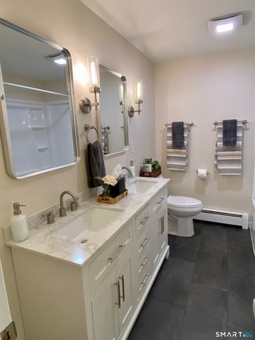 52 Lawton Road, Manchester, CT 06042