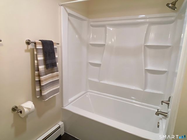 52 Lawton Road, Manchester, CT 06042