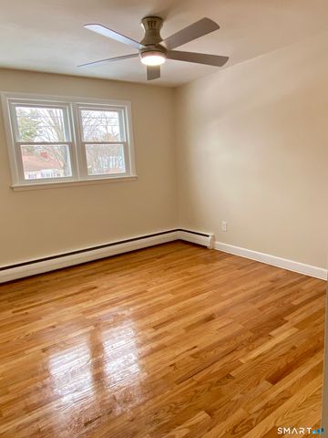 52 Lawton Road, Manchester, CT 06042