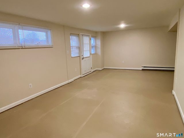 52 Lawton Road, Manchester, CT 06042