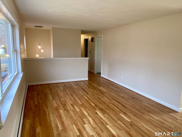 52 Lawton Road, Manchester, CT 06042