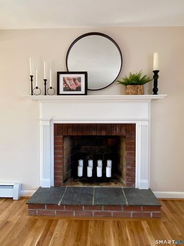 52 Lawton Road, Manchester, CT 06042