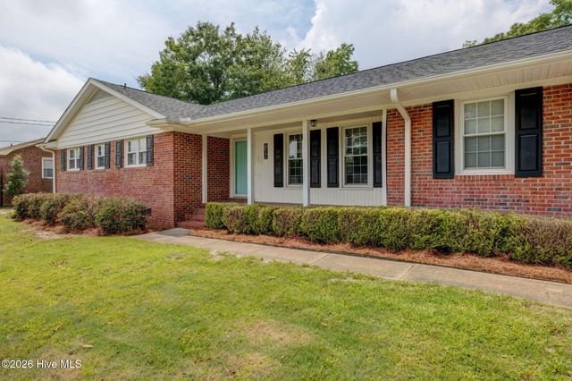 617 Windemere Road, Wilmington, NC 28405