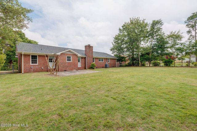 617 Windemere Road, Wilmington, NC 28405
