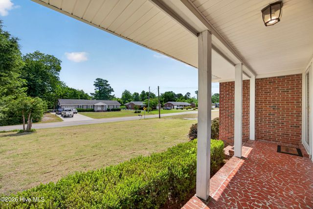 617 Windemere Road, Wilmington, NC 28405