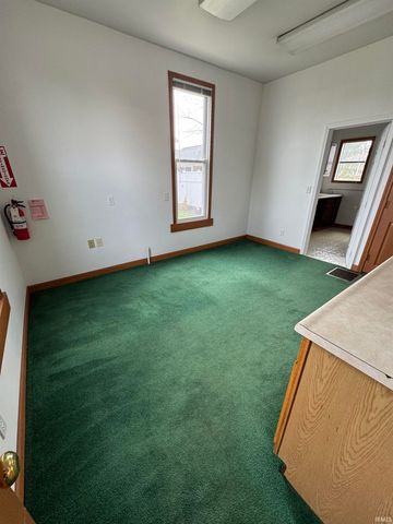 302 E Winona Avenue, Warsaw, IN 46580