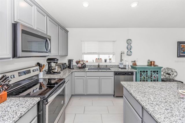 1670 SCARBROUGH ABBY PLACE, St Cloud, FL 34771