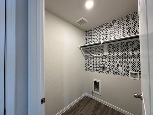 9953 Glenbrook Lane, Magnolia, TX 77354