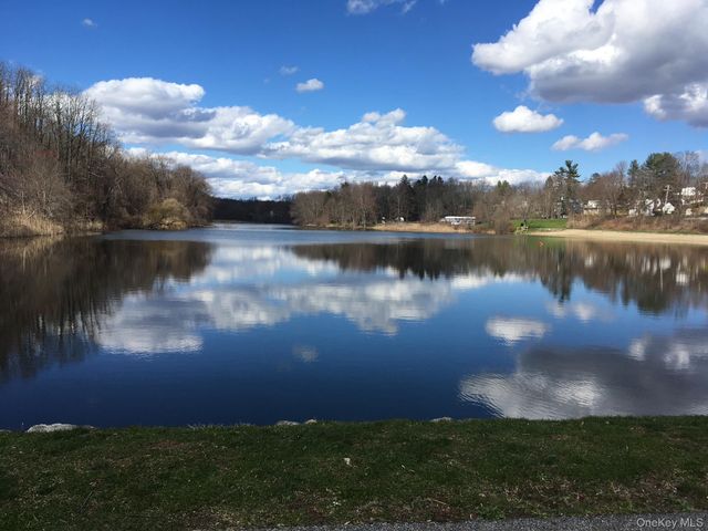 2897 Hyatt Street, Yorktown Heights, NY 10598