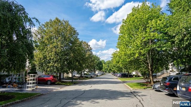 175 Warbler Drive, Wayne, NJ 07470